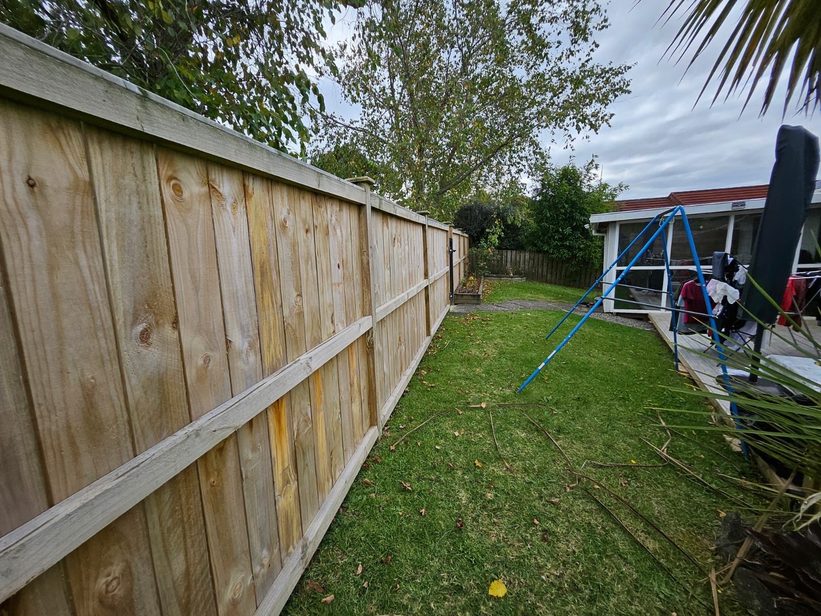 TMT Painting Auckland - fencing